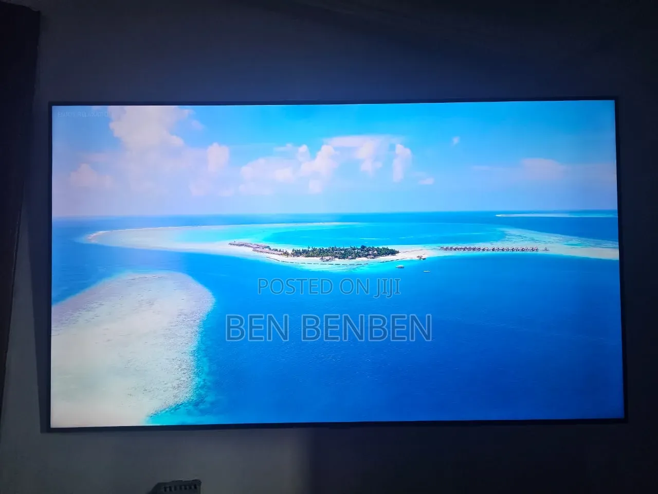 Samsung 55" Uhd Smart Tv+ Wallmount as Gift