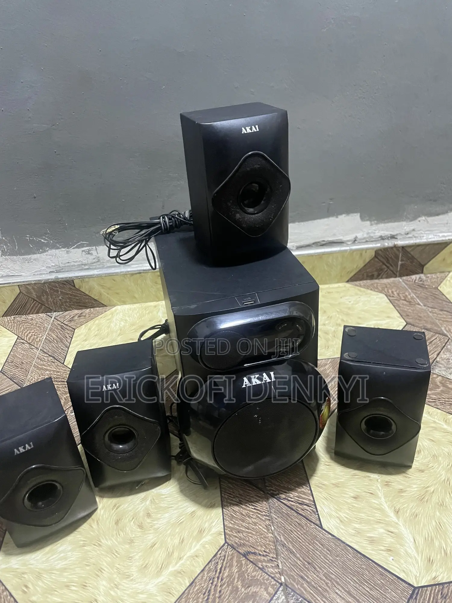 Akai Home Theater