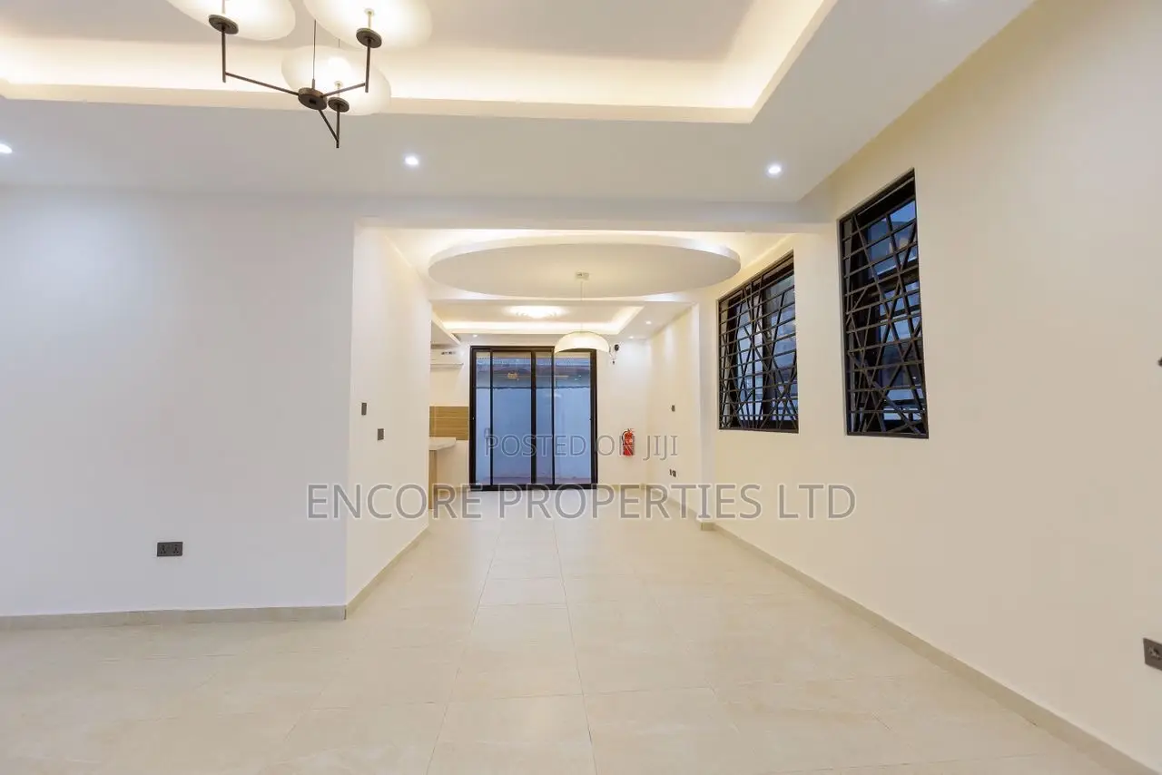 4bdrm House in Nikoi Street, East Legon for rent