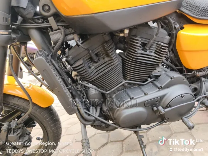 Harley-Davidson 2018 Yellow