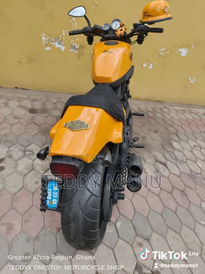 Harley-Davidson 2018 Yellow