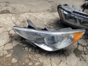 Hyundai Sonata 2012 Headlight Pair