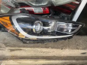 Hyundai Elantra 2017 Headlight