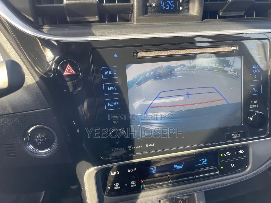 Toyota Corolla XSE (1.8L 4cyl 2A) 2018 Green