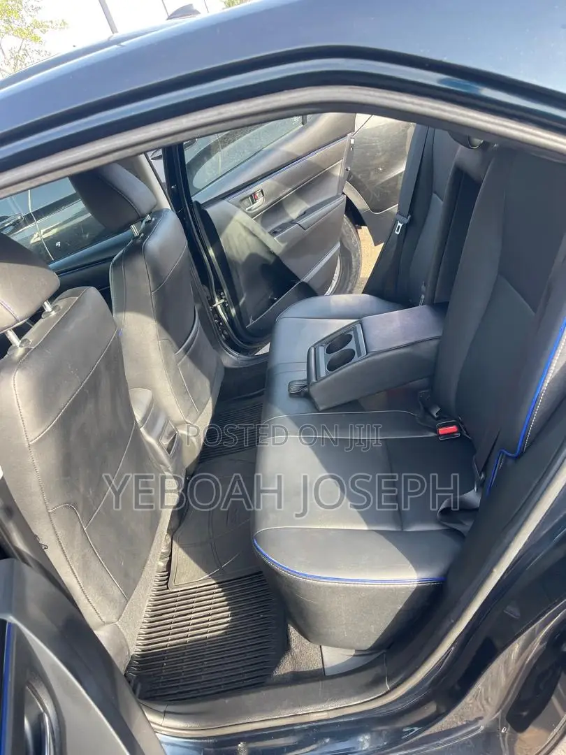 Toyota Corolla XSE (1.8L 4cyl 2A) 2018 Green