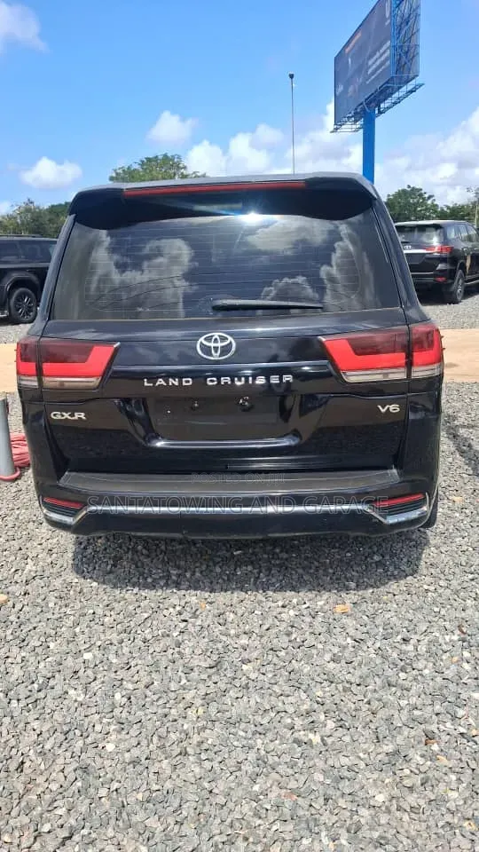 Toyota Land Cruiser 4.0 V6 GX-R 2014 Black