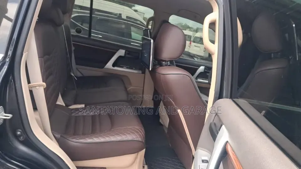 Toyota Land Cruiser 4.0 V6 GX-R 2014 Black