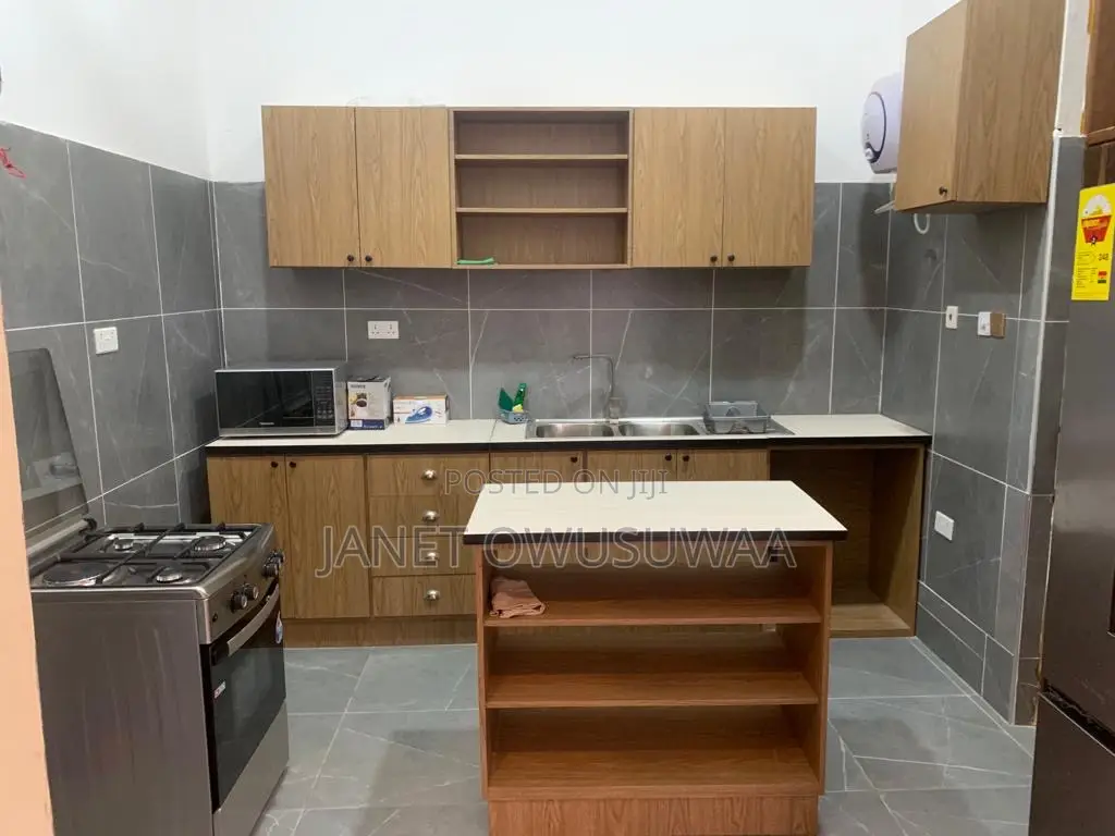 Furnished 2bdrm Apartment in Ashomang Estate for rent