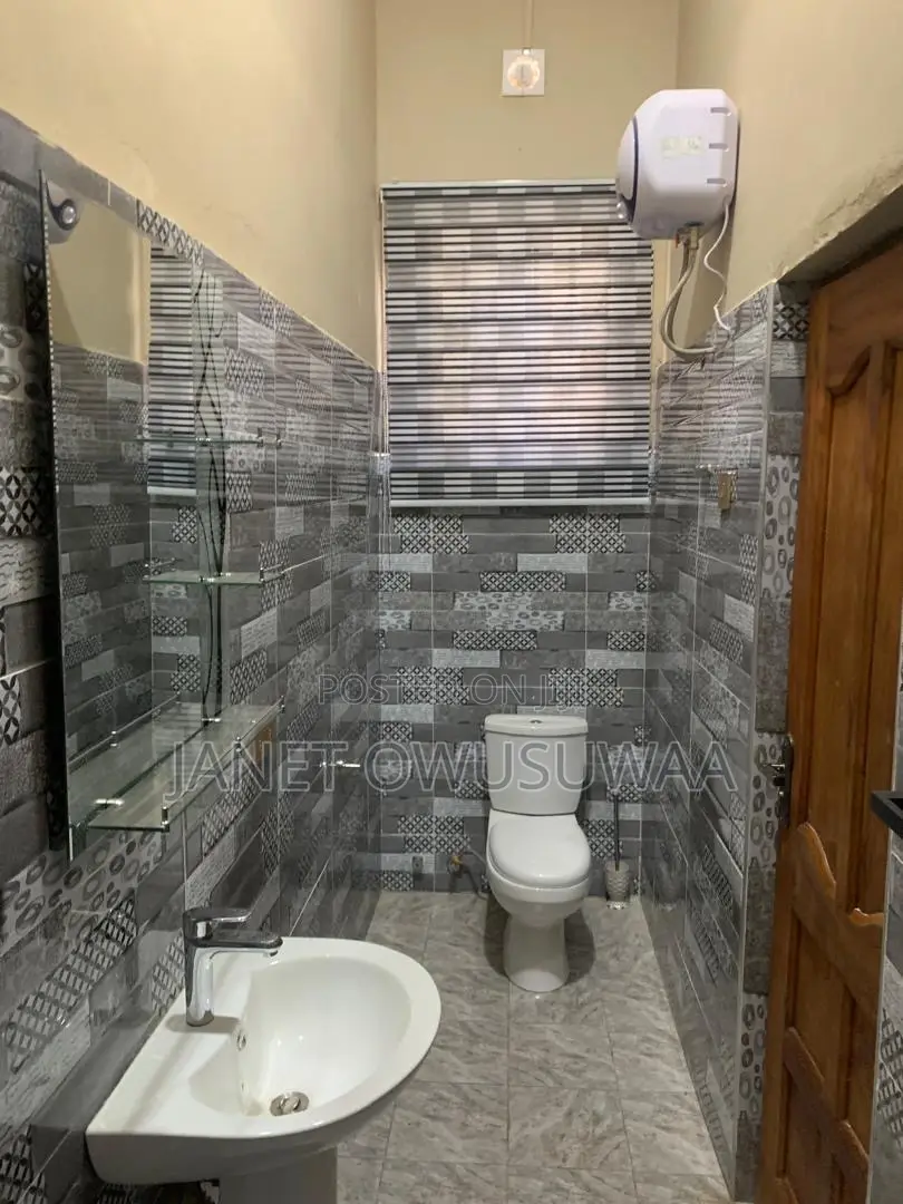 Furnished 1bdrm Apartment in Ashomang Estate for rent