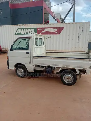 Daihatsu Hijet Mini Truck White
