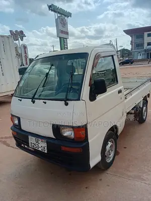 Daihatsu Hijet Mini Truck White