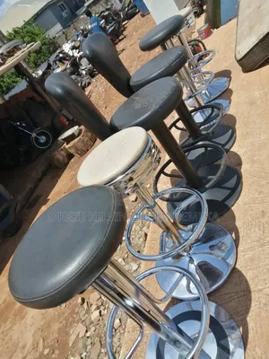 Saloon Chair