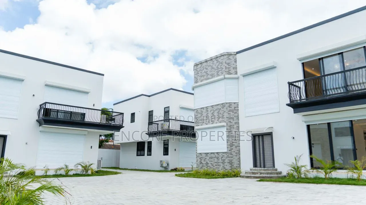 4bdrm House in Nikoi Street, A&C Mall Area for rent