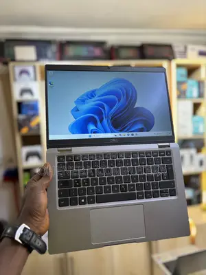 Laptop Dell Latitude 5320 8GB Intel Core i5 SSD 256GB