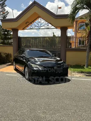 Toyota Avalon Limited FWD Sedan (3.5L V6 8A) 2019 Black