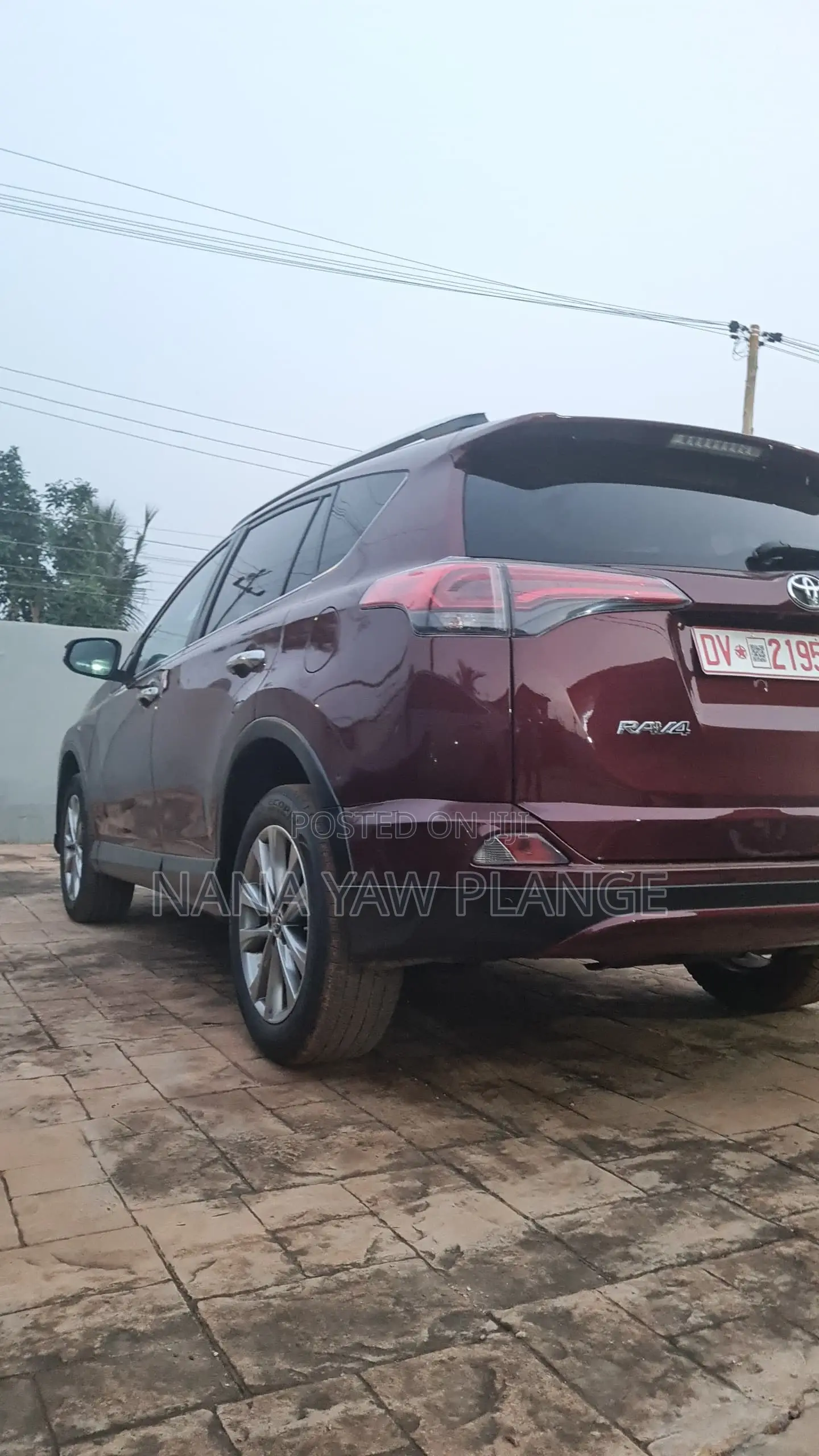 Toyota RAV4 Platinum FWD (2.5L 4cyl 6A) 2017 Burgundy