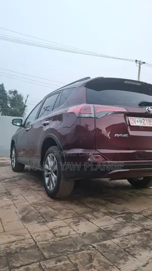 Toyota RAV4 Platinum FWD (2.5L 4cyl 6A) 2017 Burgundy