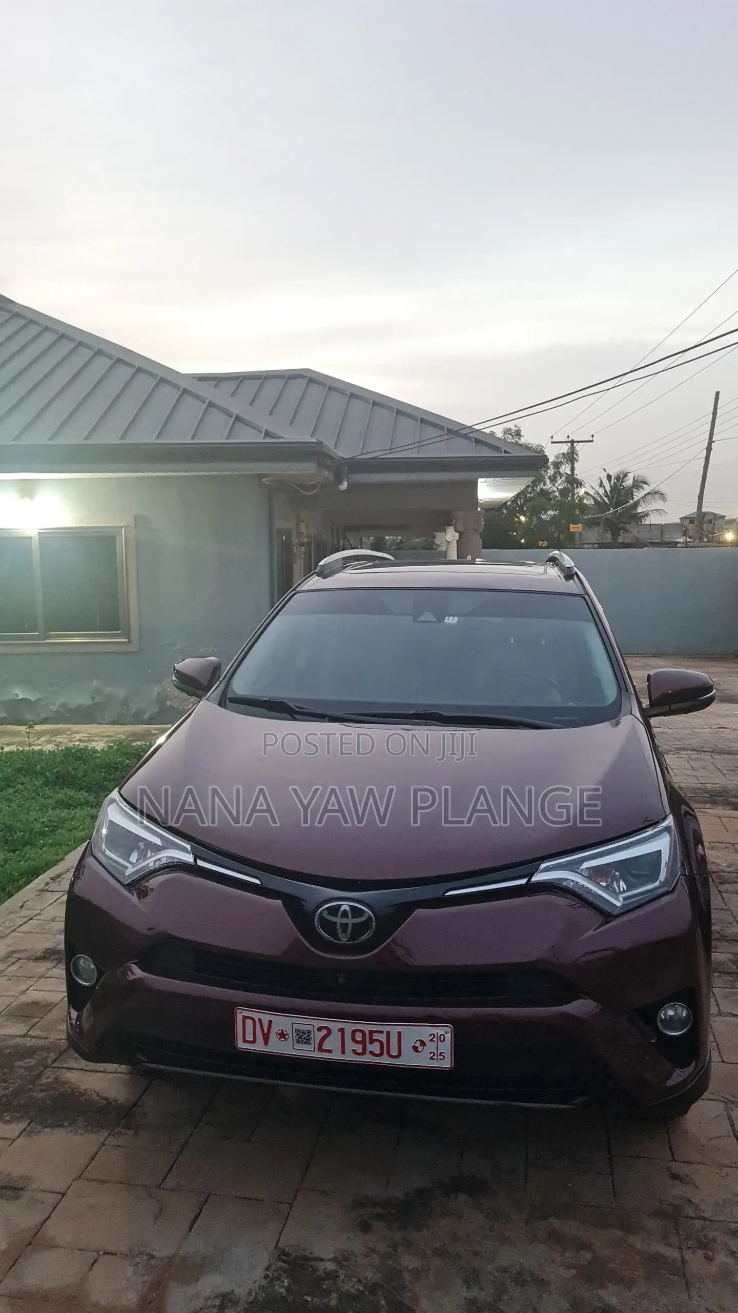 Toyota RAV4 Platinum FWD (2.5L 4cyl 6A) 2017 Burgundy