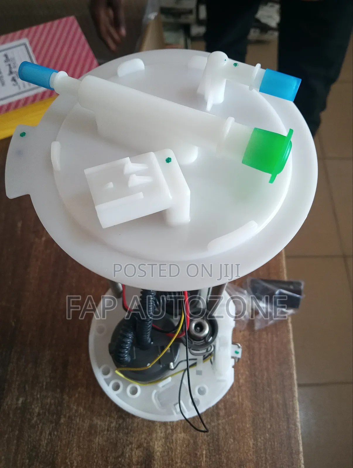 10747. Original Ford F150 Fuel Pump Imported From Usa