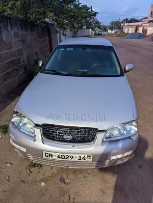 Nissan Sentra 2001 Silver