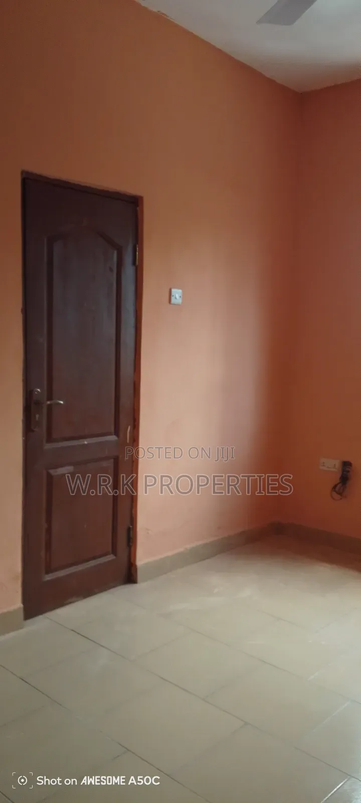 3bdrm Block of Flats in Highways Koforidua, New-Juaben Municipal