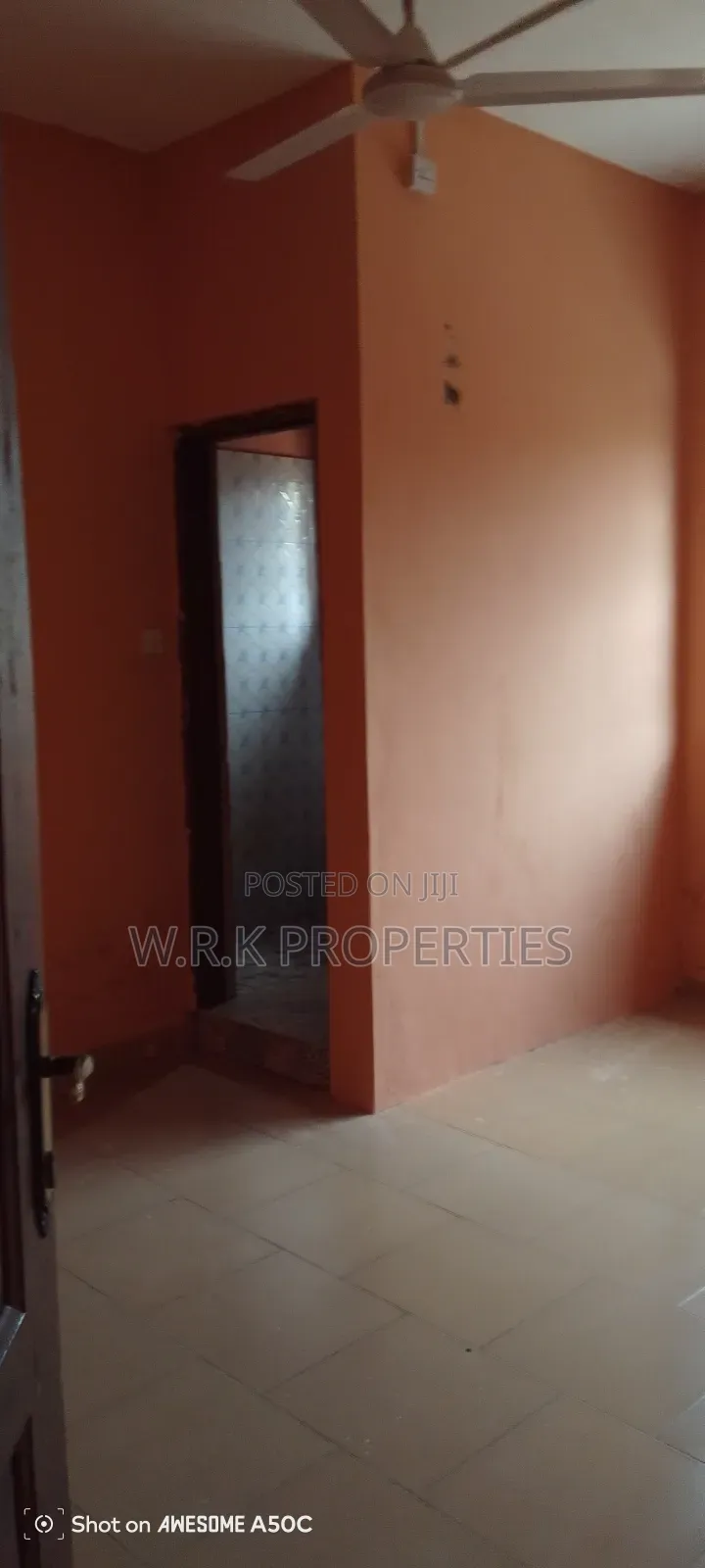 3bdrm Block of Flats in Highways Koforidua, New-Juaben Municipal