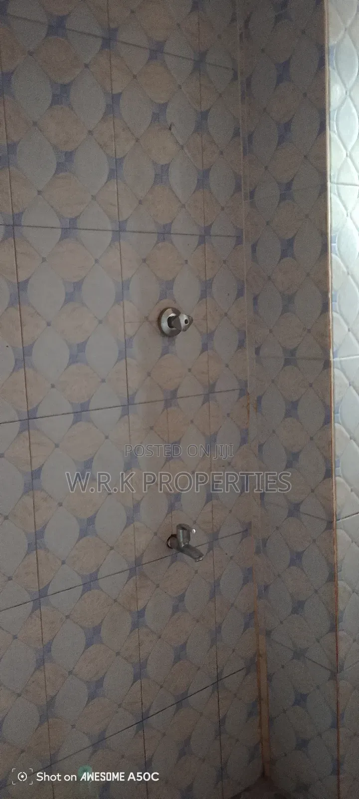 3bdrm Block of Flats in Highways Koforidua, New-Juaben Municipal