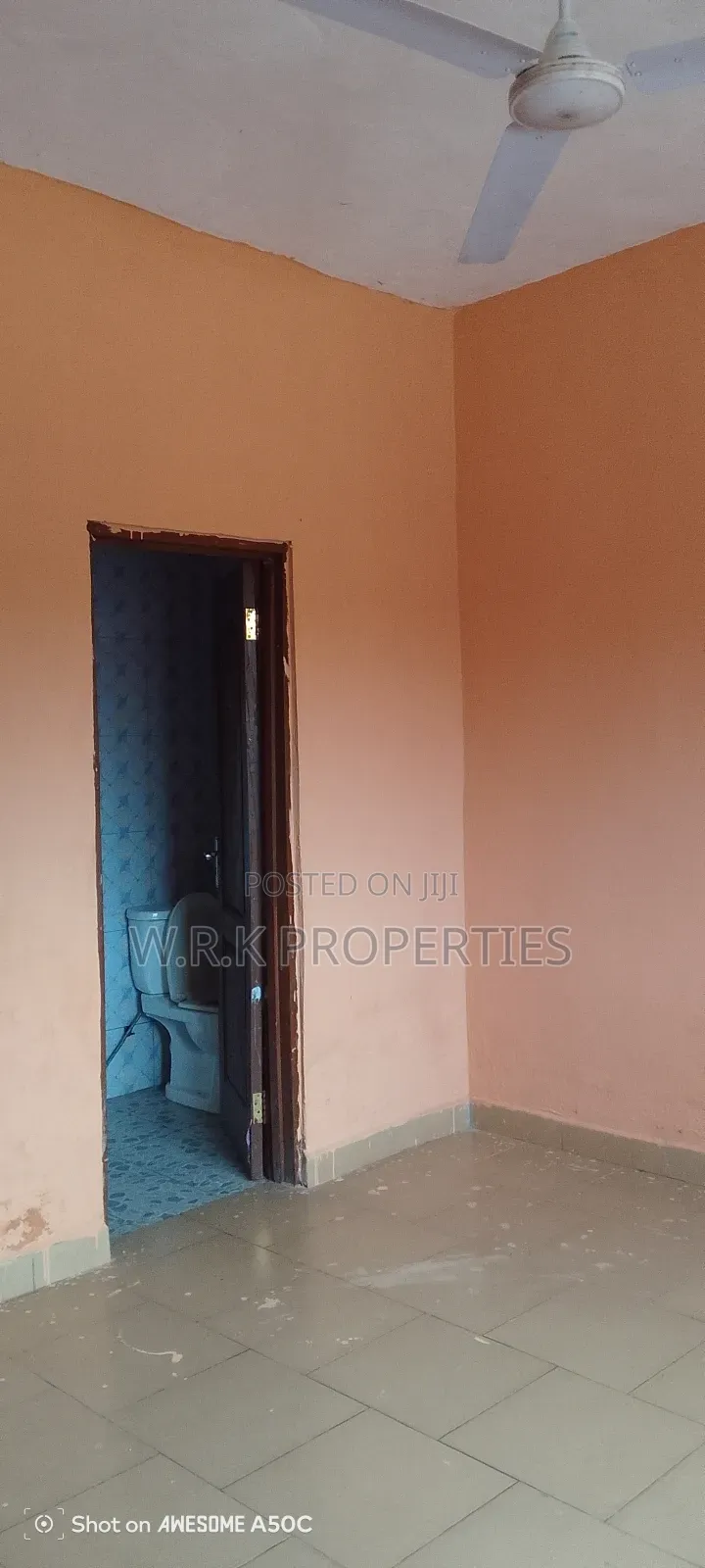 3bdrm Block of Flats in Highways Koforidua, New-Juaben Municipal
