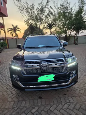 Toyota Land Cruiser 4.5 V8 VXR 2014 Black