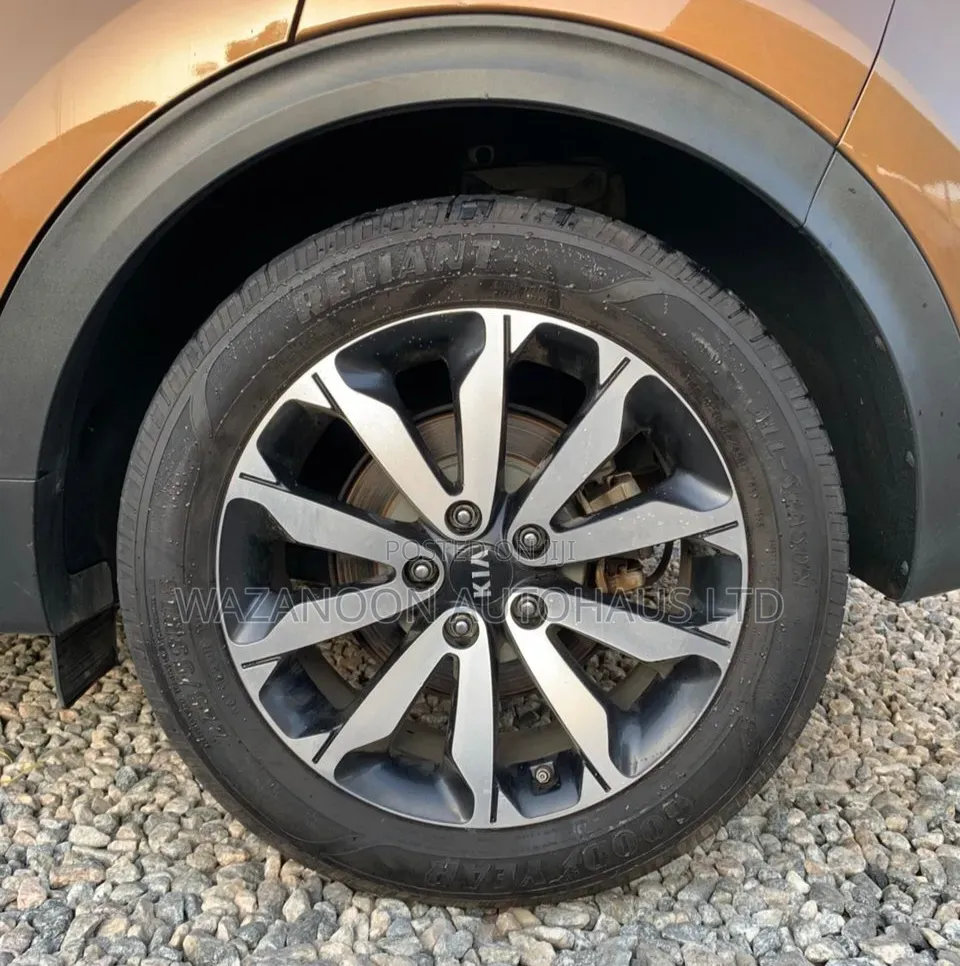Kia Sportage LX AWD 2018 Gold