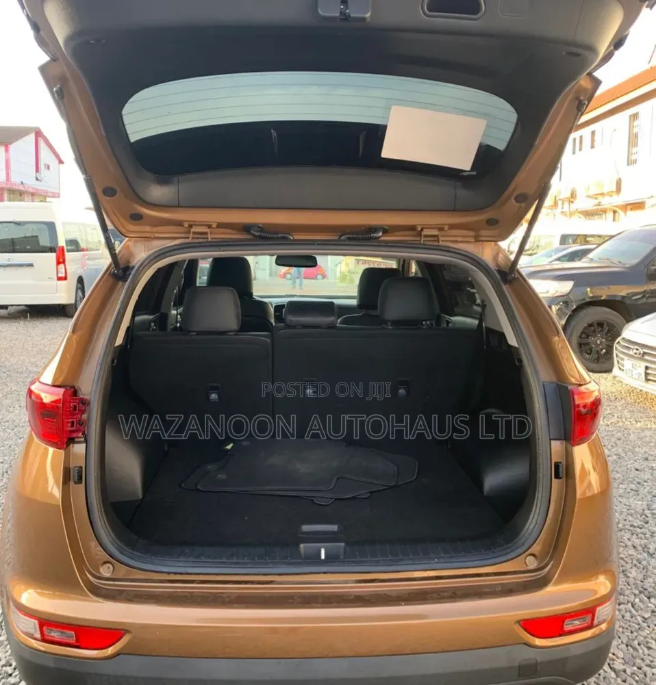 Kia Sportage LX AWD 2018 Gold