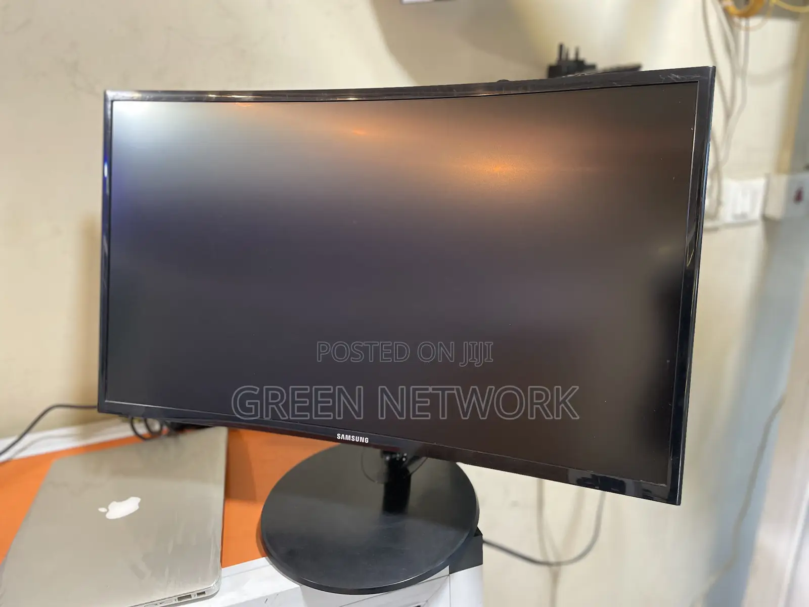 Samsung Curved 27inch Monitor