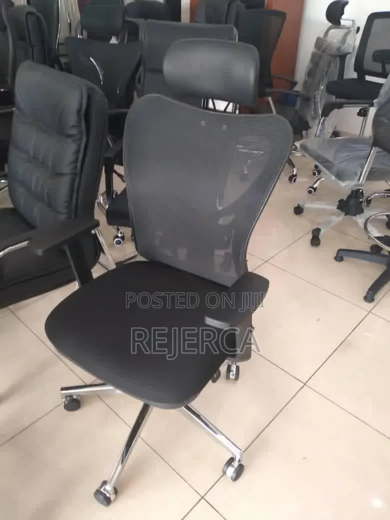 Mesh Swivel Chair