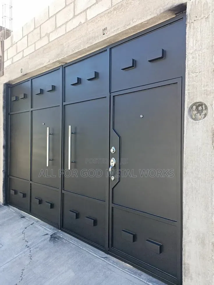 Heavy Luxurious Gavinniced Gate