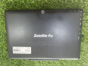 Laptop Toshiba Satellite Pro A300 4GB Intel SSD 32GB