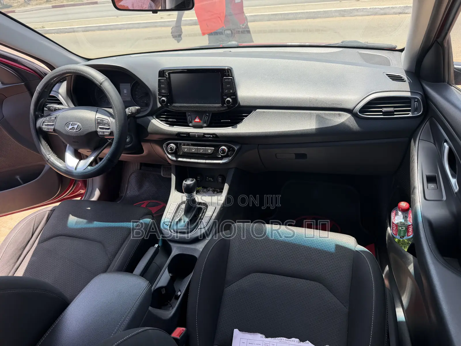 Hyundai Elantra 2018 Red
