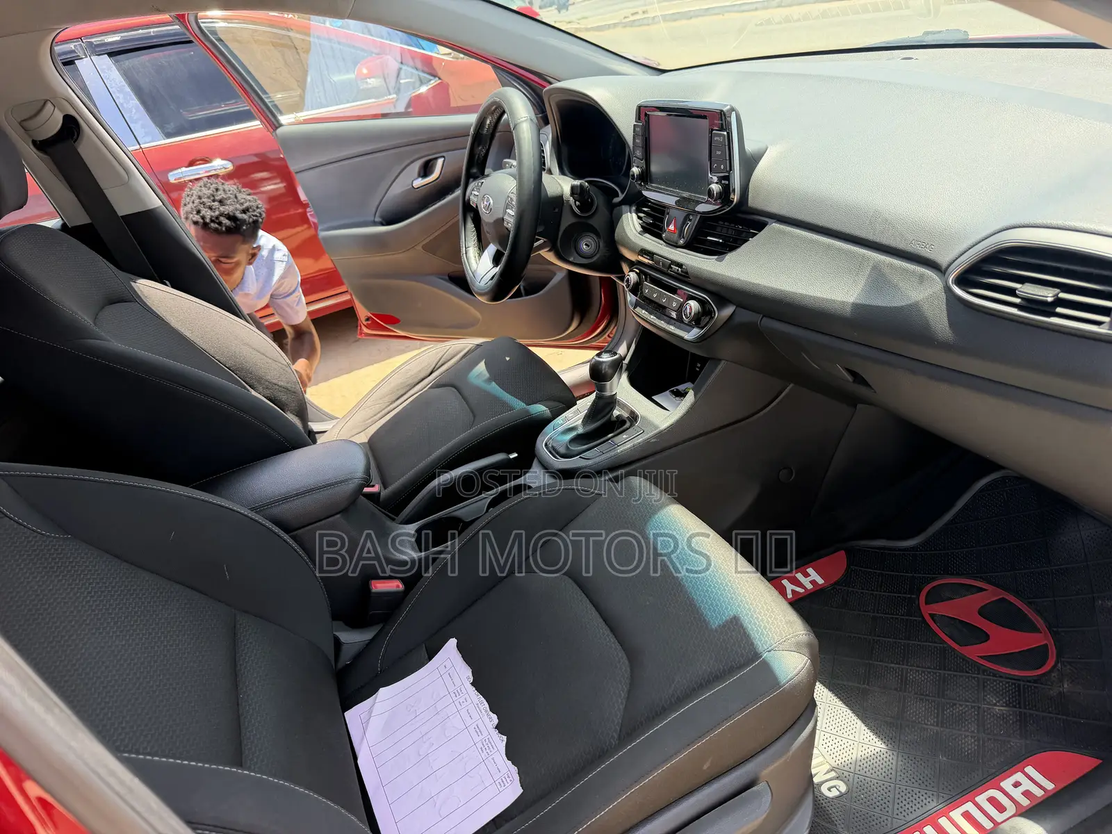 Hyundai Elantra 2018 Red