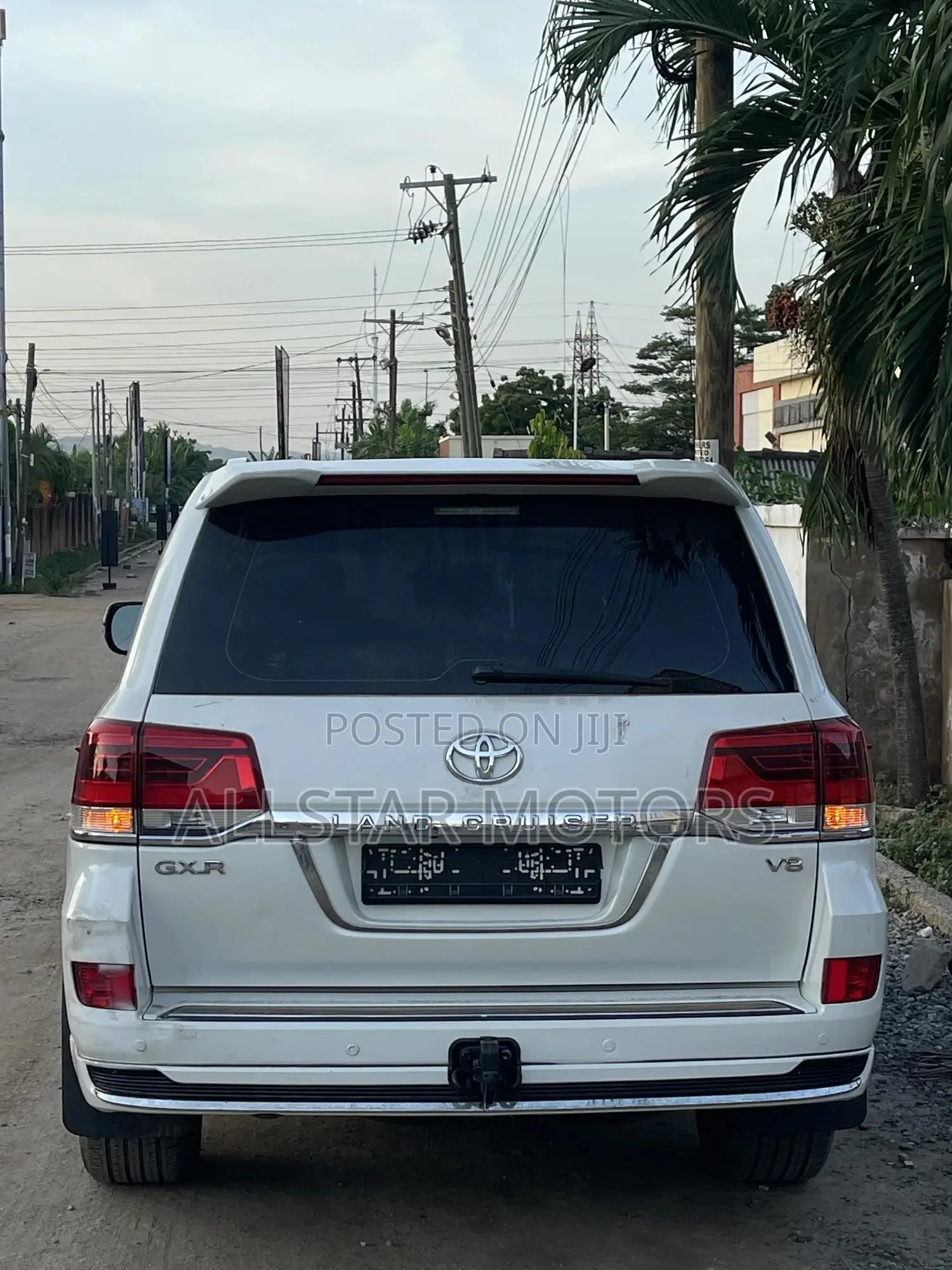 Toyota Land Cruiser 4.0 V6 GX-R 2011 White