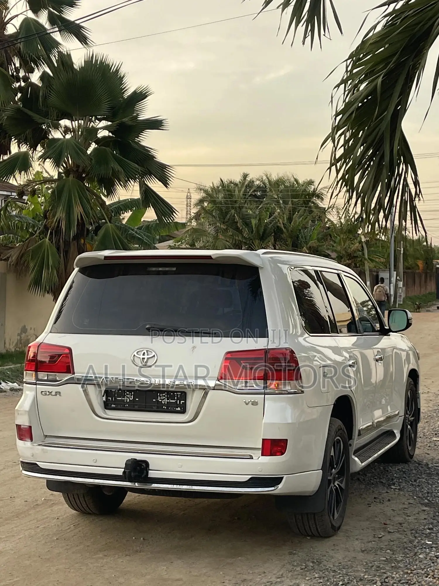 Toyota Land Cruiser 4.0 V6 GX-R 2011 White