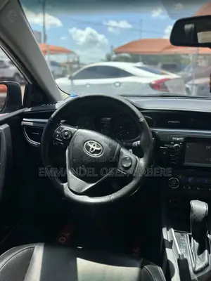 Toyota Corolla S Premium 4dr Sedan (1.8L 4cyl CVT) 2016 White