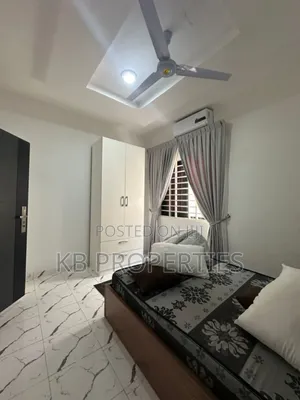 4bdrm House in Kb Properties, Baatsona Total for rent