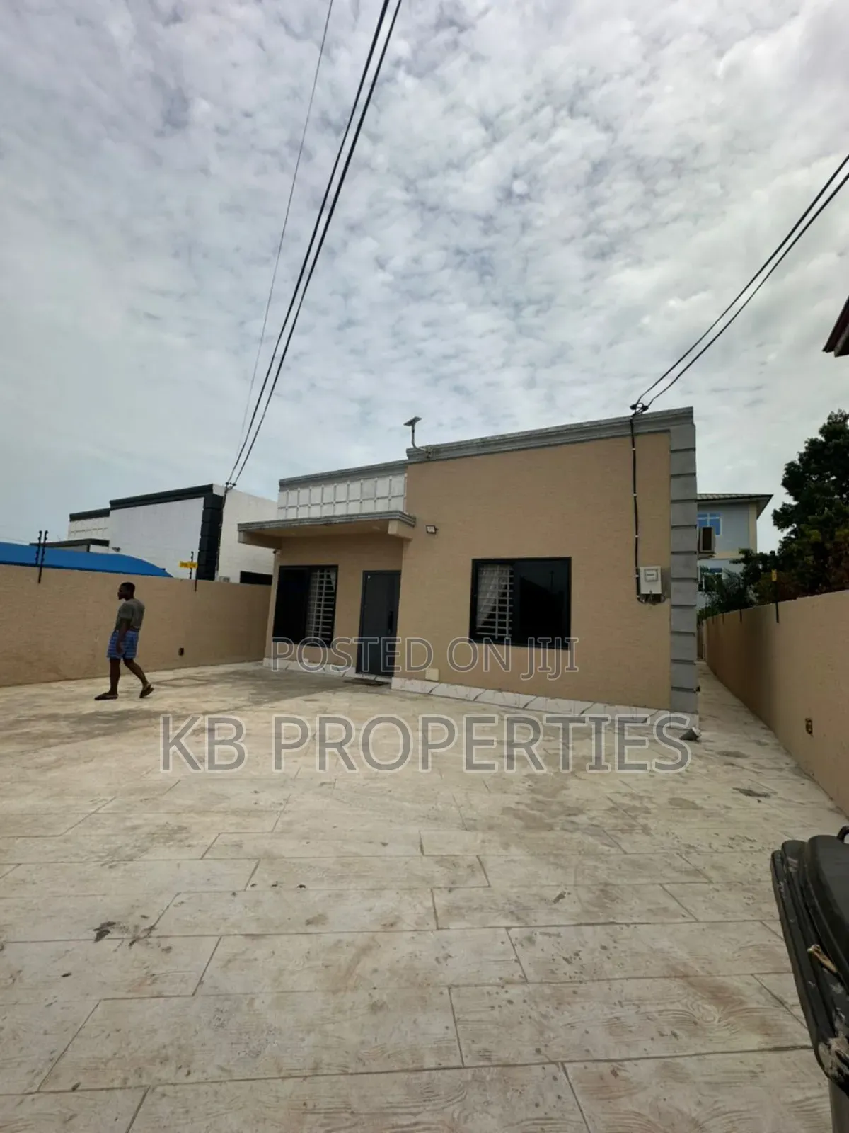 4bdrm House in Kb Properties, Baatsona Total for rent
