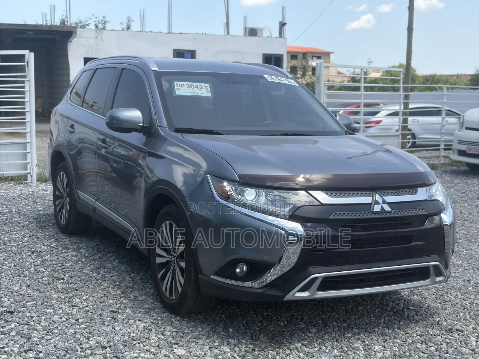 Mitsubishi Outlander SEL FWD 2019 Gray