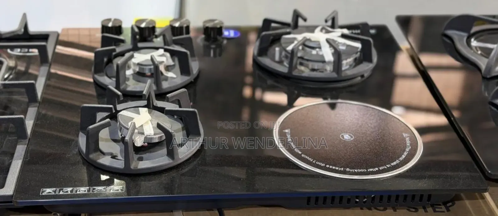 4 Burner With One Hot Plate or Electric Stove