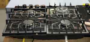 4 Burner With One Hot Plate or Electric Stove
