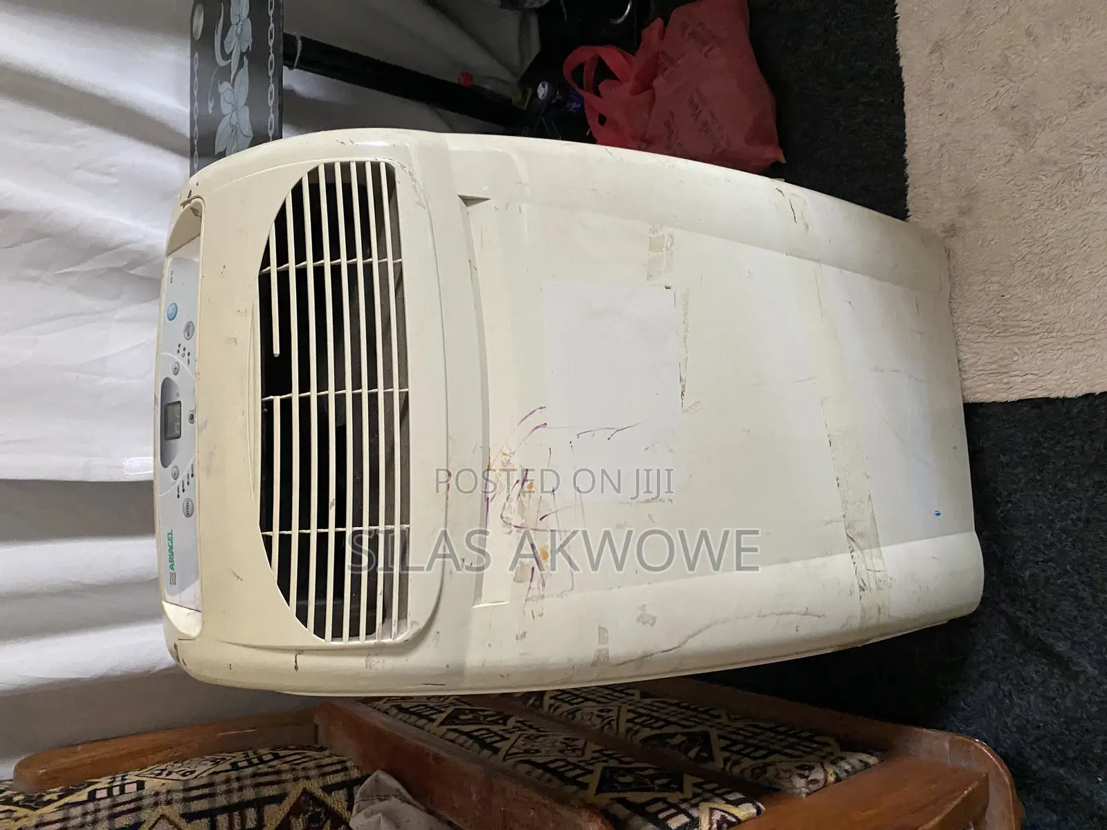 Ariagel Standing Air Conditioner