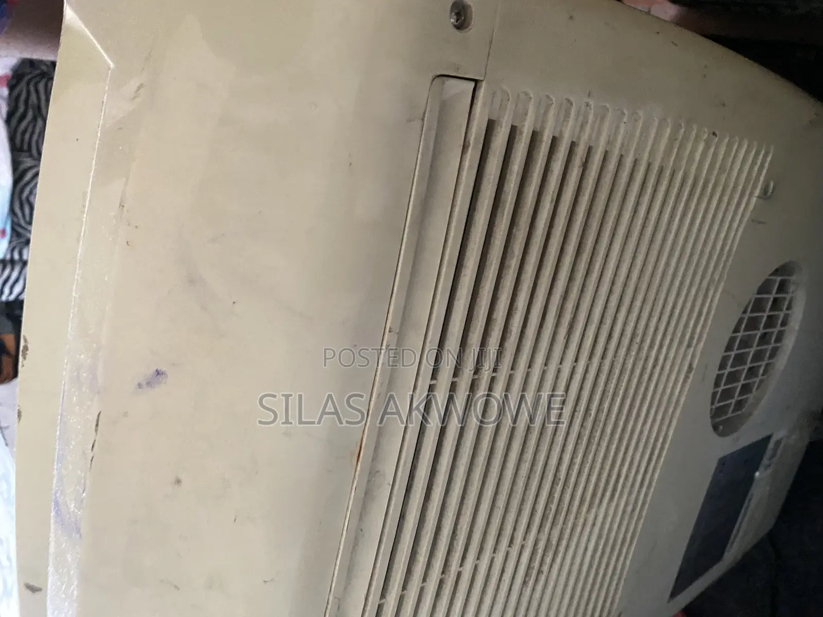 Ariagel Standing Air Conditioner