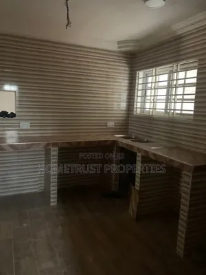 7bdrm Duplex in Pokuase Ayawoso for sale