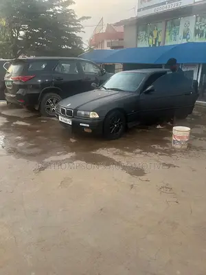 BMW 328i 1995 Black
