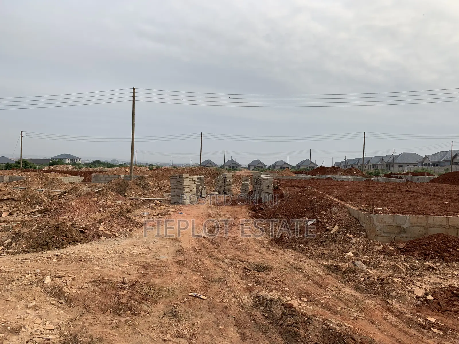 Full Plot Offer – 70x80 Ft at 200,000 GHS
